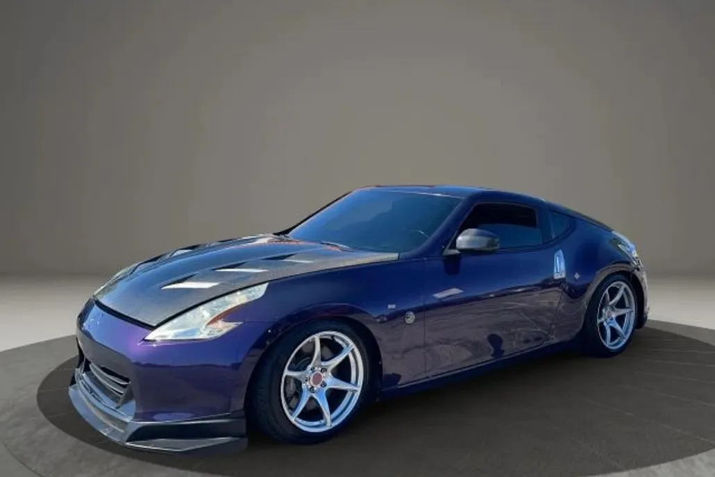 2011 Nissan 370Z photo 1