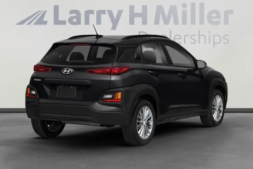 2021 Hyundai Kona SEL photo 2