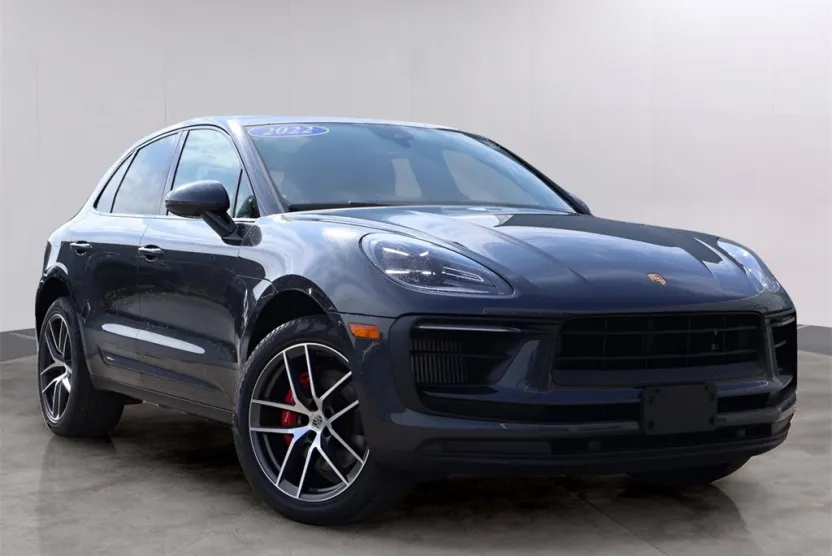 2022 Porsche Macan S photo 1