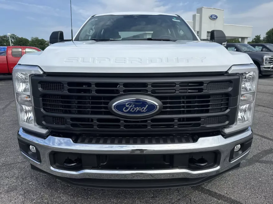 2025 Ford F-250 XL photo 1