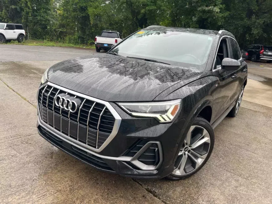 2021 Audi Q3 45 TFSI S line Premium photo 1