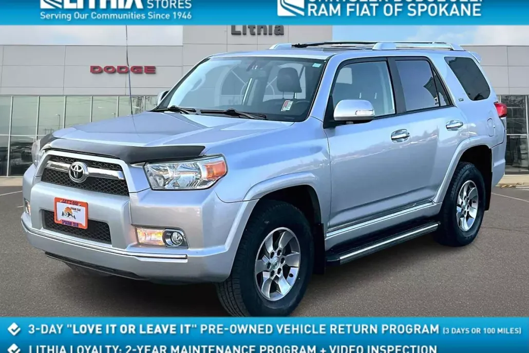 2012 Toyota 4Runner SR5 photo 1