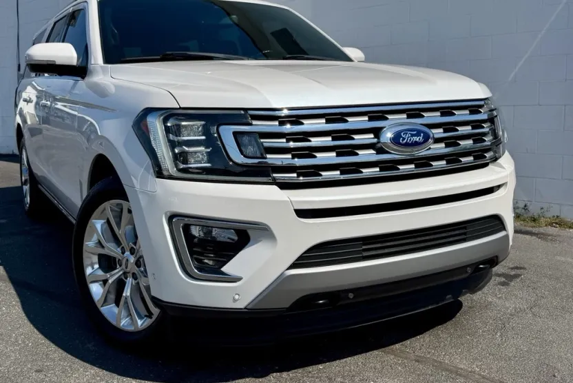 2019 Ford Expedition MAX Limited photo 1