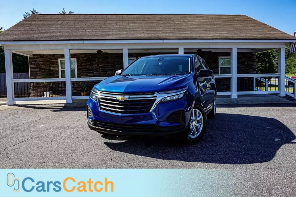 2022 Chevrolet Equinox LS photo 1