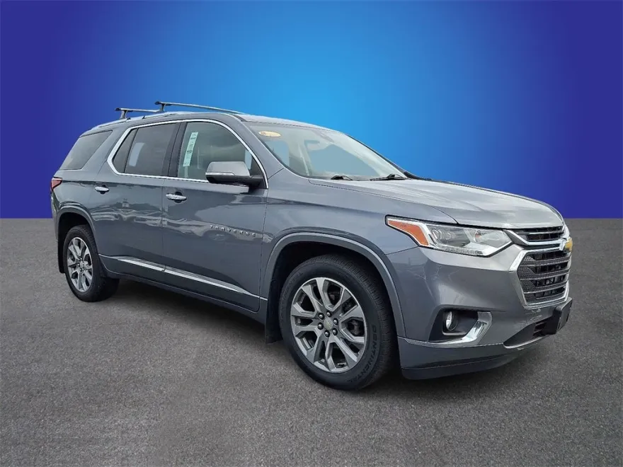 2021 Chevrolet Traverse Premier photo 1