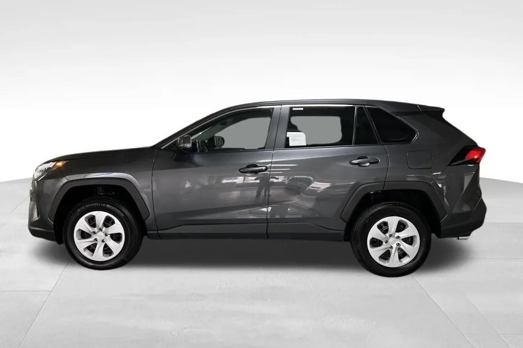 2025 Toyota RAV4 LE photo 1