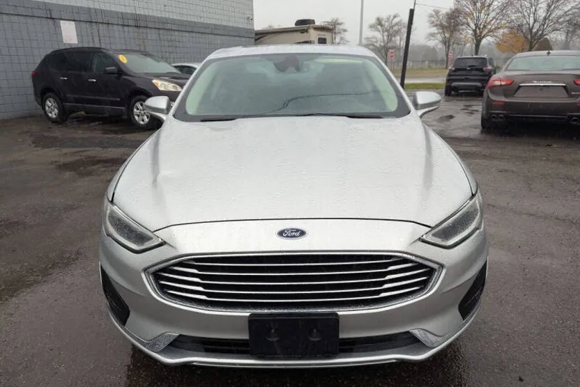 2019 Ford Fusion SEL photo 1