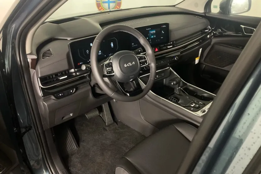 2026 Kia Carnival SX Prestige photo 1