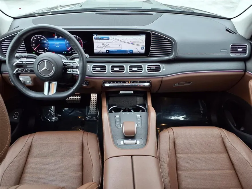 2024 Mercedes Benz GLS 450 4MATIC photo 1
