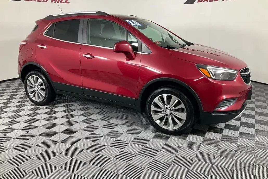 2020 Buick Encore Preferred photo 1