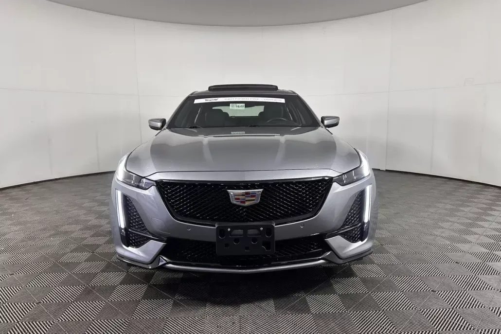 2024 Cadillac CT5 V photo 1