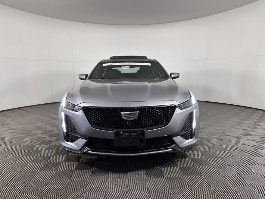 2024 Cadillac CT5 V photo 1