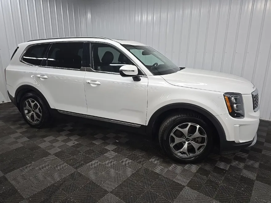 2021 Kia Telluride EX photo 1
