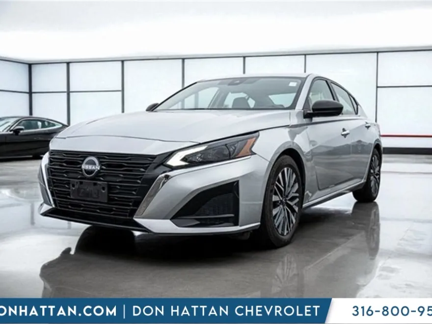 2024 Nissan Altima 2.5 SV photo 1