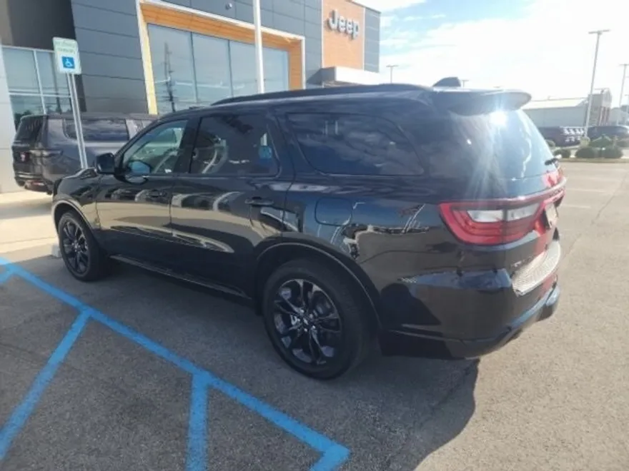 2025 Dodge Durango R/T Plus photo 1