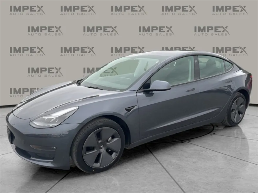 2023 Tesla Model 3 Long Range photo 1