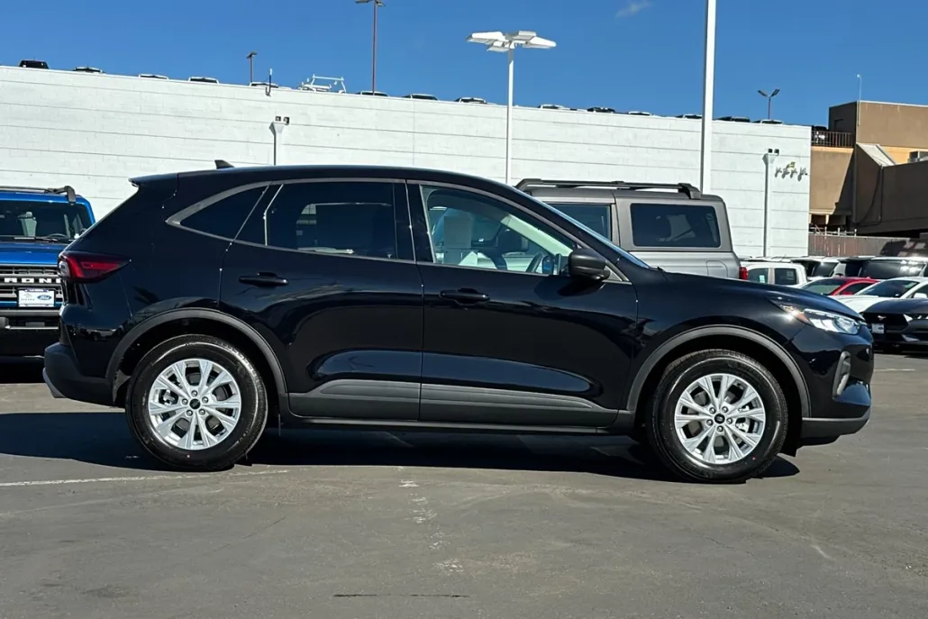 2025 Ford Escape Active photo 1