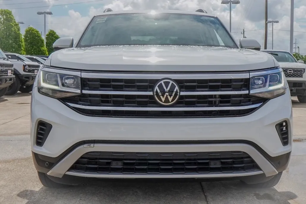 2022 Volkswagen Atlas V6 SE Technology photo 1