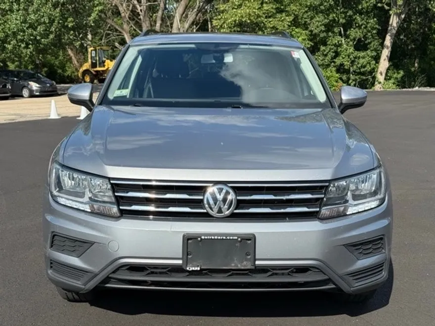 2021 Volkswagen Tiguan SE photo 1