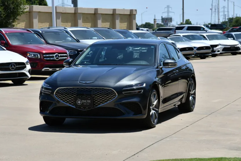 2025 Genesis G70 2.5T Sport Prestige photo 1