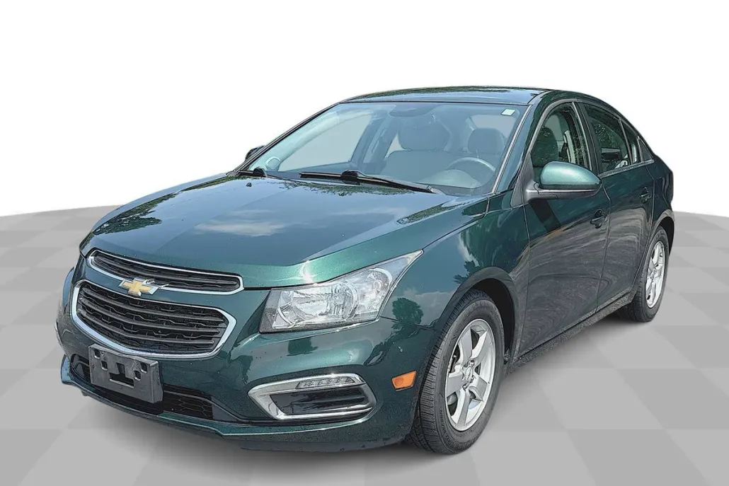 2015 Chevrolet Cruze LT photo 1