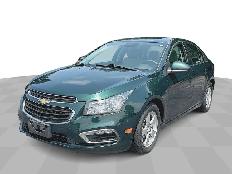 2015 Chevrolet Cruze LT photo 1