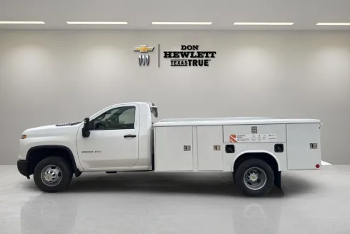 2024 Chevrolet Silverado 3500HD Work Truck photo 2
