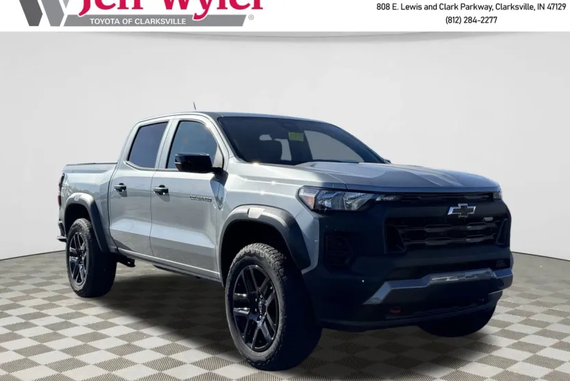2024 Chevrolet Colorado Trail Boss photo 1