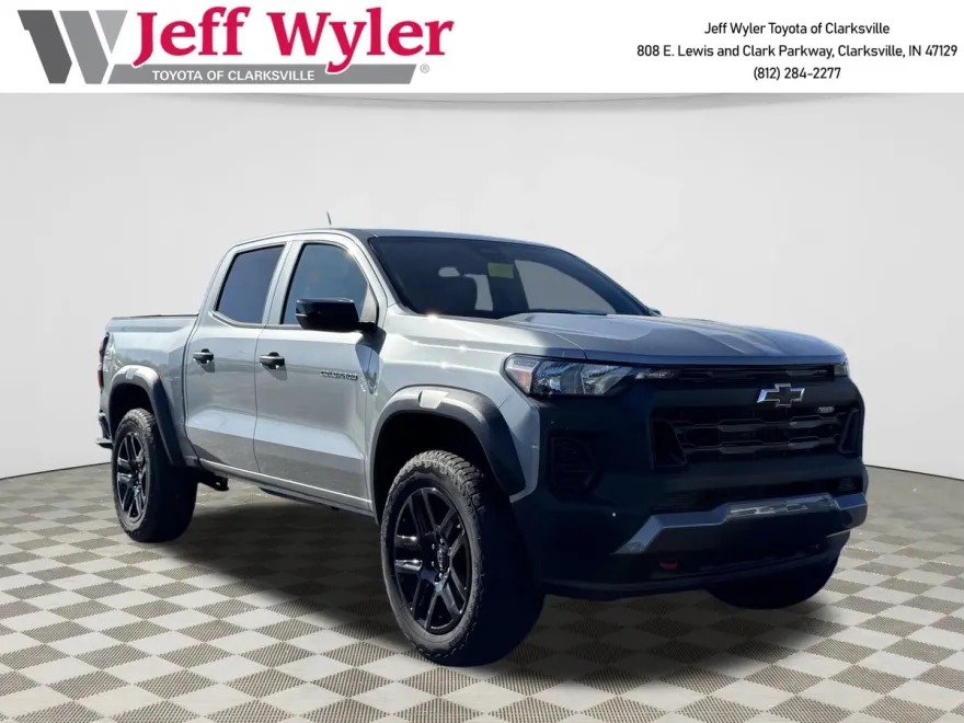 2024 Chevrolet Colorado Trail Boss photo 1