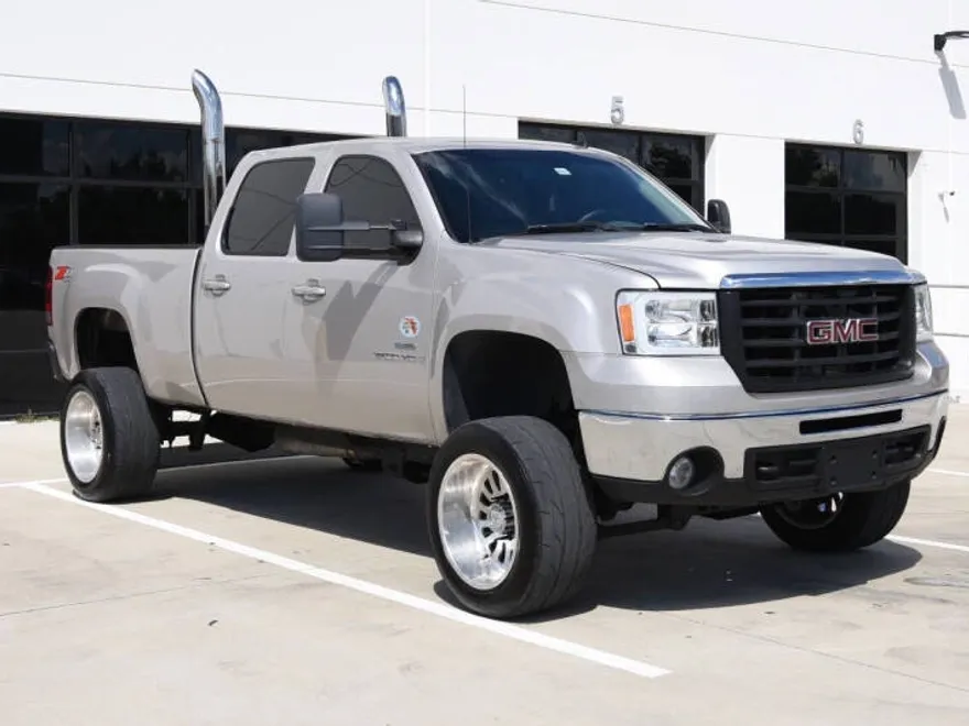 2009 Gmc Sierra SLT photo 1