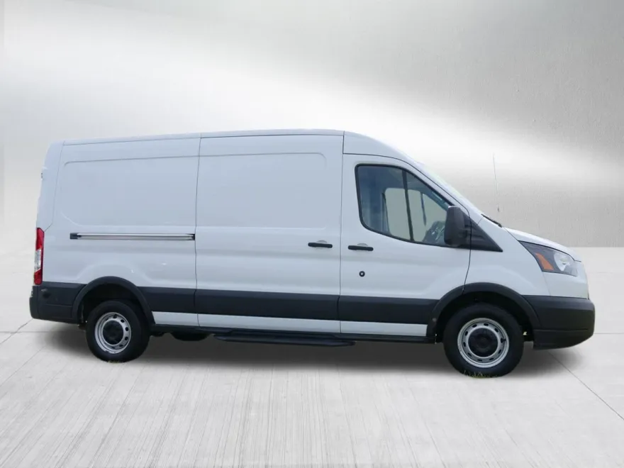 2019 Ford Transit Van photo 1