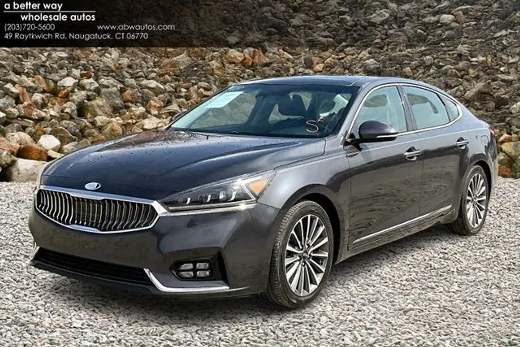 2017 Kia Cadenza Technology photo 1