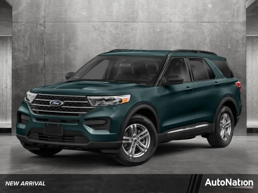 2022 Ford Explorer XLT photo 1