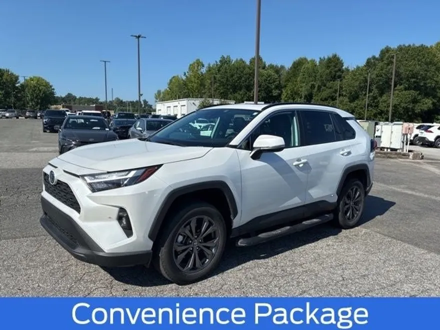 2023 Toyota RAV4 Hybrid XLE Premium photo 1