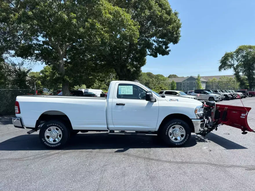 2023 Ram 2500 Tradesman photo 1