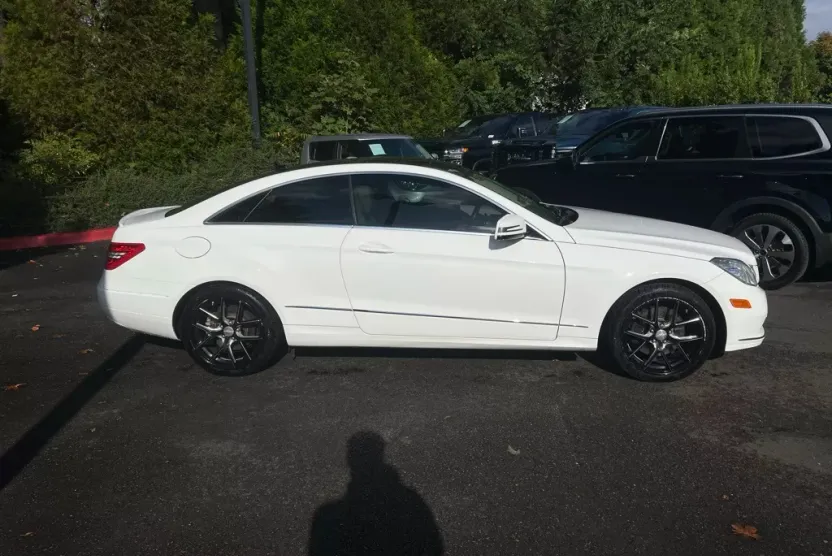 2013 Mercedes Benz E 350 Coupe photo 1
