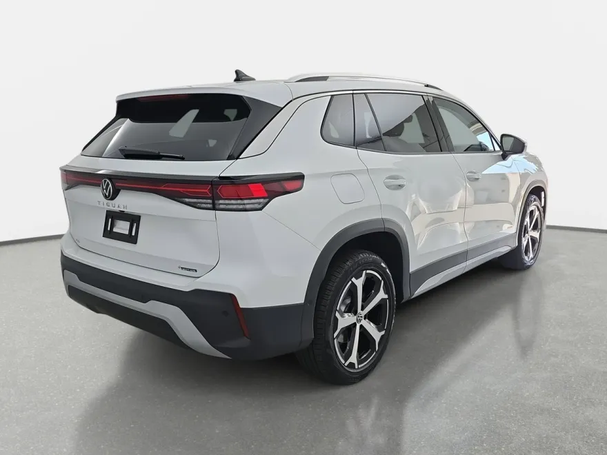 2025 Volkswagen Tiguan SE photo 1