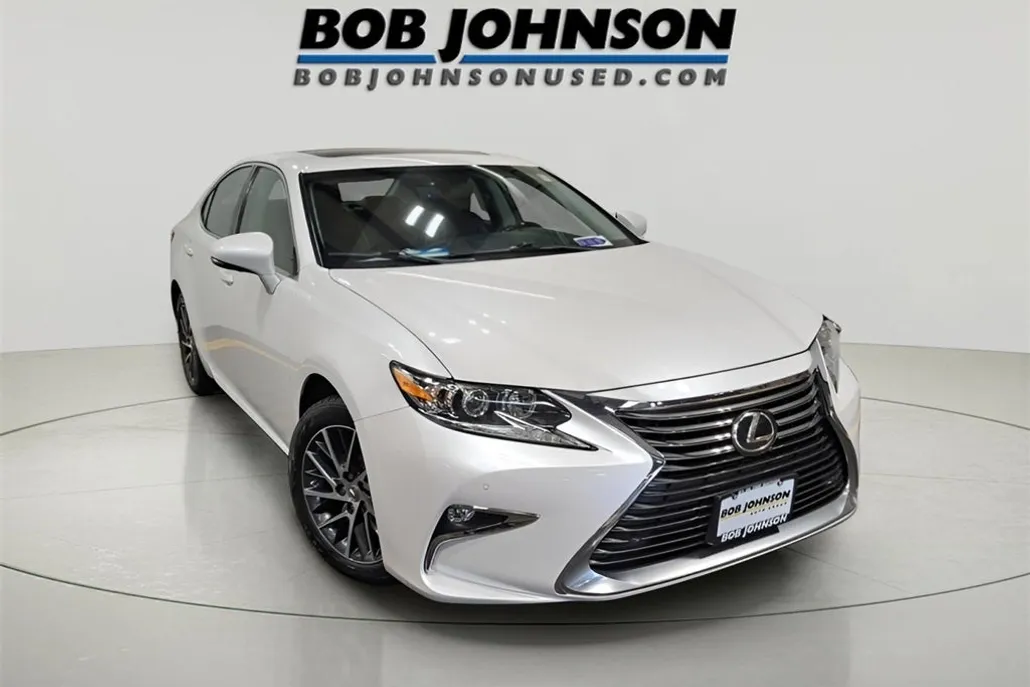 2016 Lexus ES 350 photo 1