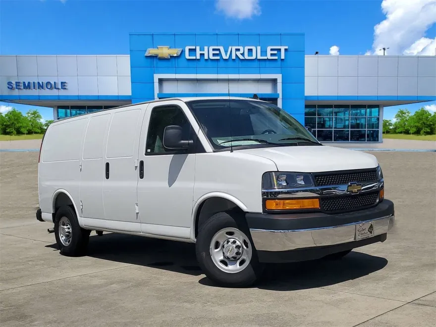 2025 Chevrolet Express Cargo 2500 photo 1