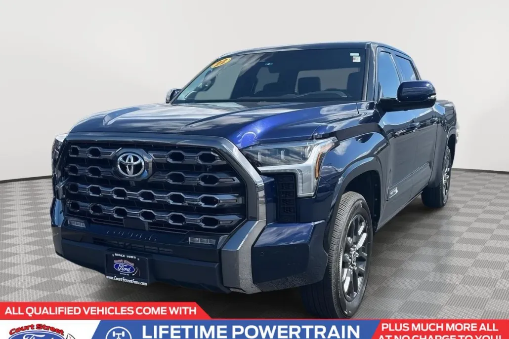 2022 Toyota Tundra Platinum photo 1