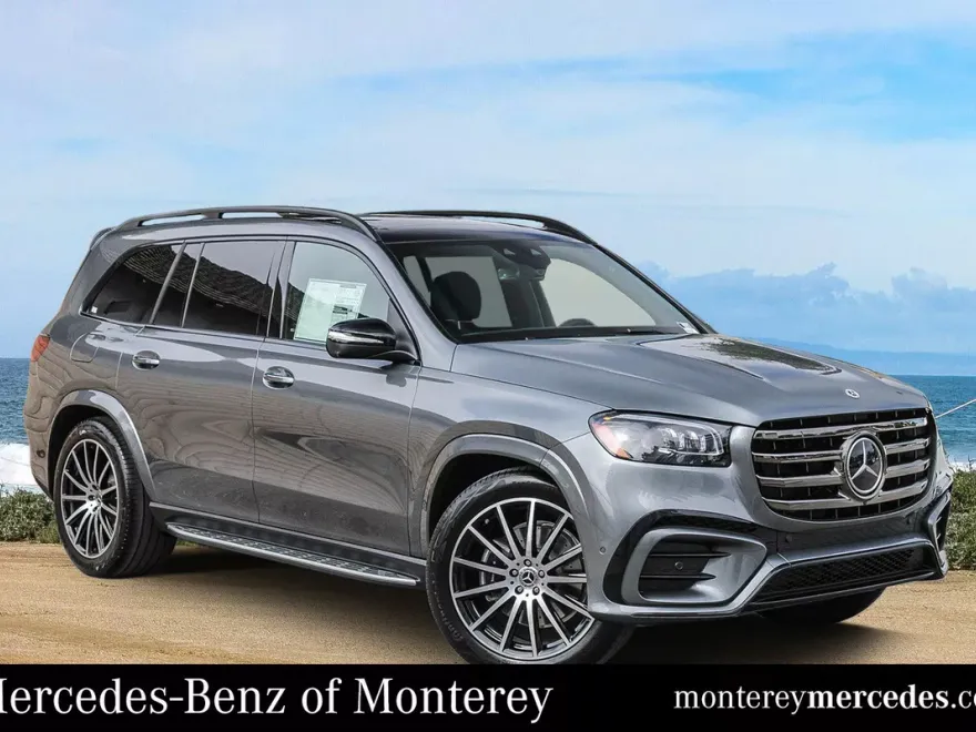 2025 Mercedes Benz GLS 450 4MATIC photo 1