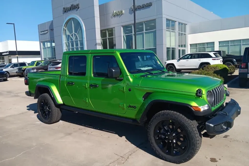 2025 Jeep Gladiator Sport photo 1