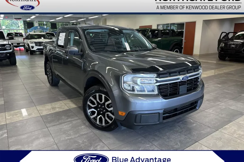 2022 Ford Maverick Lariat photo 1