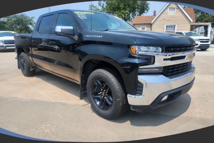 2019 Chevrolet Silverado 1500 LT photo 1