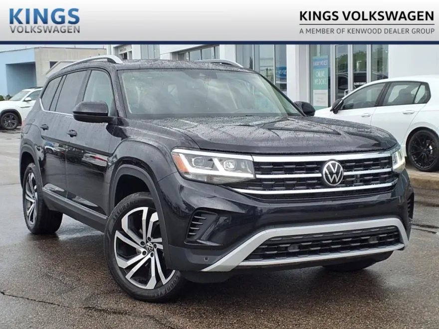 2022 Volkswagen Atlas SEL photo 1