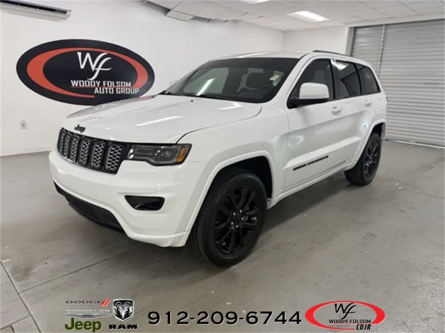2022 Jeep Cherokee Laredo X photo 1