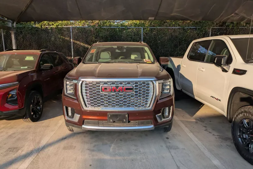 2022 Gmc Yukon Denali photo 1