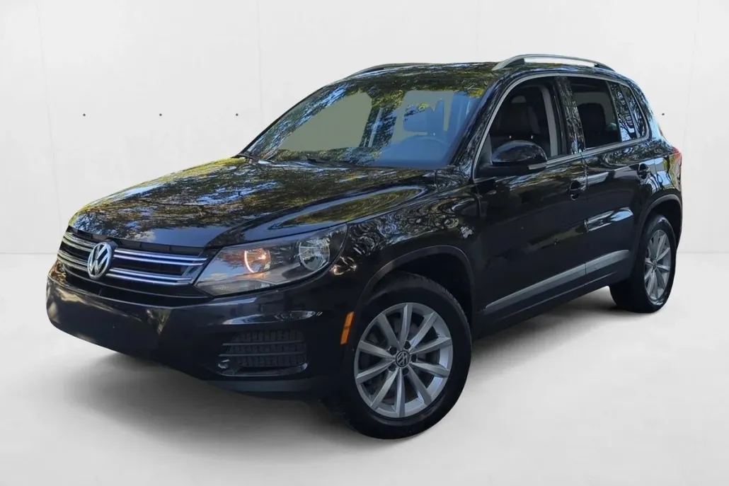 2017 Volkswagen Tiguan Wolfsburg Edition photo 1