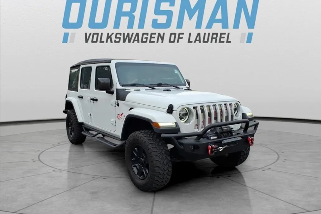 2018 Jeep Wrangler Unlimited Sahara photo 1