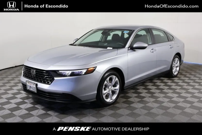2025 Honda Accord LX photo 1